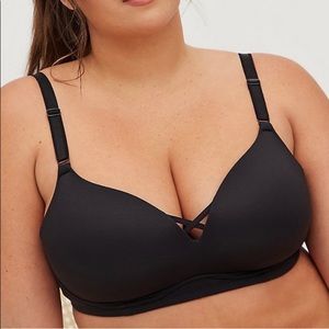 TORRID BLACK 360° BACK SMOOTHING™ PUSH-UP WIRE-FREE BRA 40DD